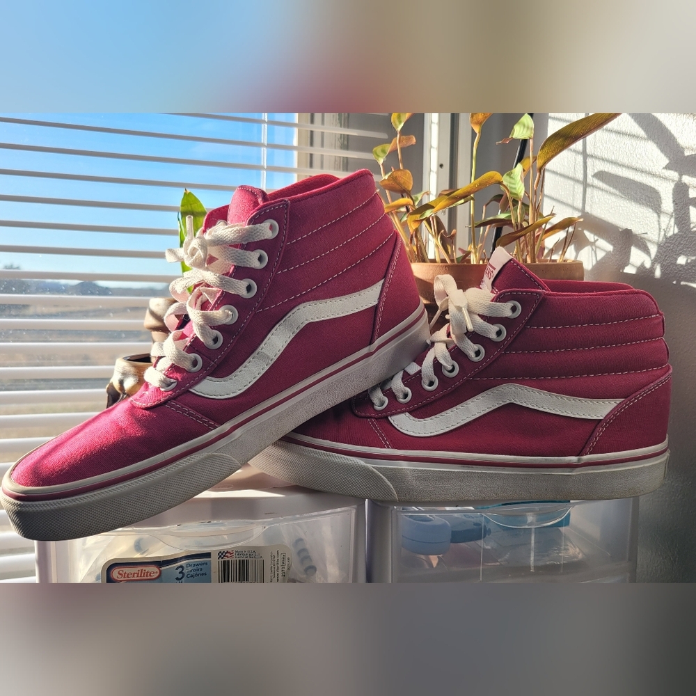 Vans High-Top Sneakers - Magenta